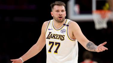 中足联负责人：职业联赛管办分离改革迈出实质性步伐.